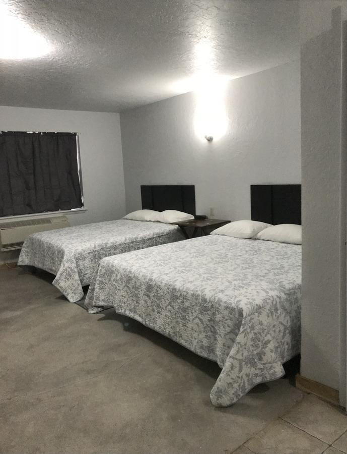 Arrowhead Point Lodge & Campground Kingston Eksteriør bilde