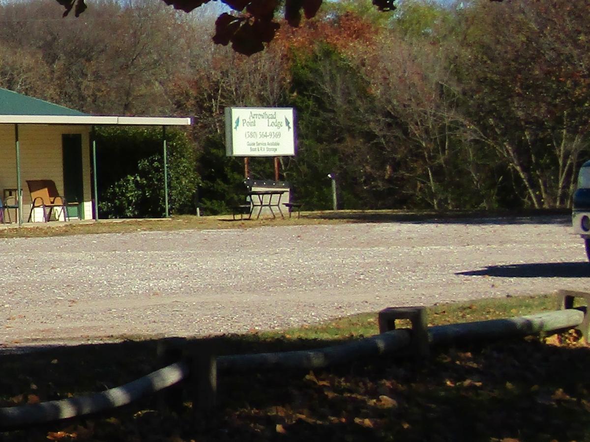 Arrowhead Point Lodge & Campground Kingston Eksteriør bilde
